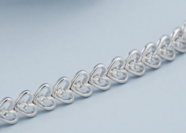 heart bracelet for women