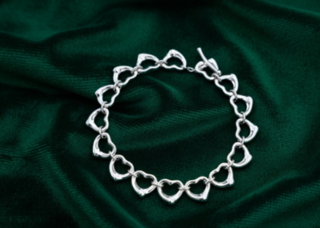 silver plated heart toggle bracelet